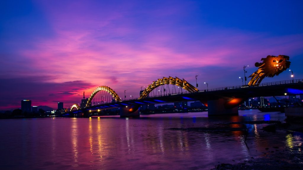 גשר הנחש בדא נאנג